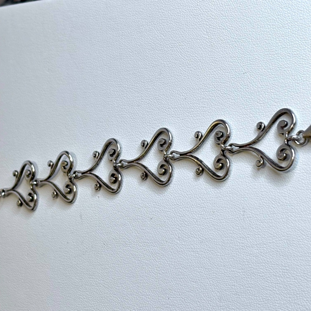 Elegant Sterling Silver Heart Bracelet.  Delicate and classic heart design